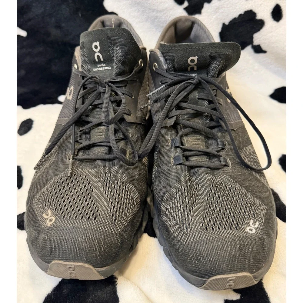 On Running Cloud X Mens Black Training Shoes Sneakers Size 12 PWL OI